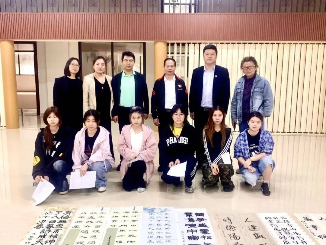 D:\我的文档\Desktop\翰墨迎新春,书香润校园 首届校园书法大赛暨书法教学作品展获奖、入选名单公-2025年12月7日\4.png