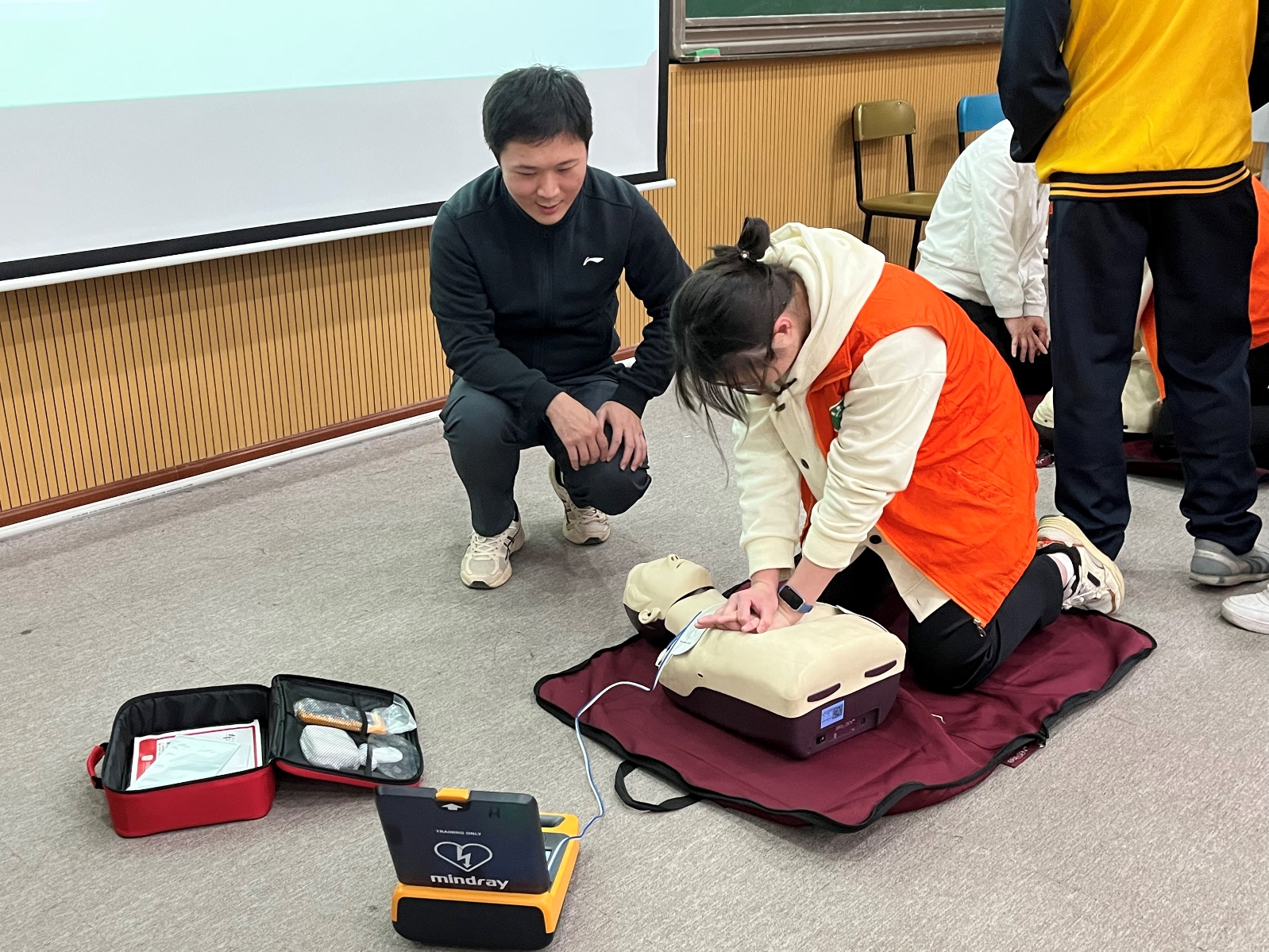 D:\我的文档\Desktop\健康使命,青春接棒|2025健康使者工作队换届会议顺利召开(2025.12.16)\6.jpg