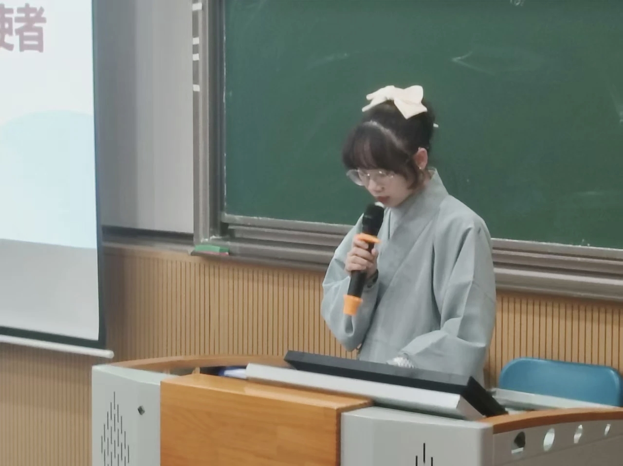 D:\我的文档\Desktop\健康使命,青春接棒|2025健康使者工作队换届会议顺利召开(2025.12.16)\1.jpg
