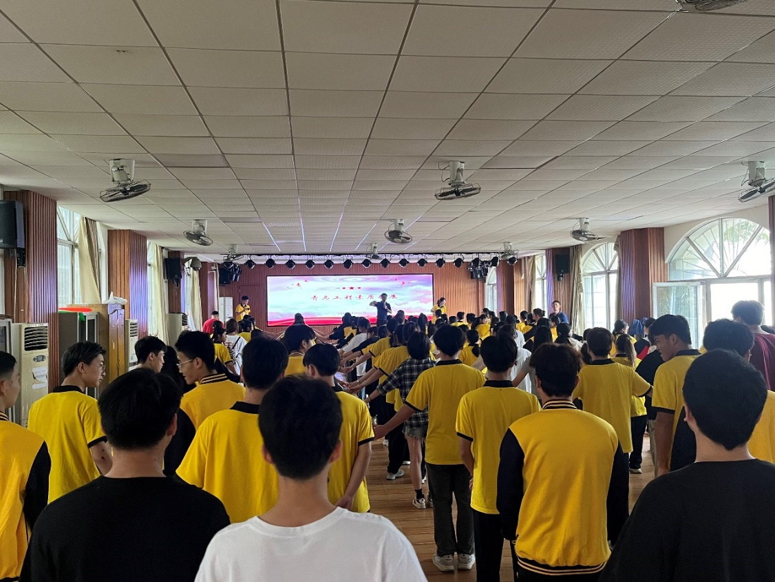 D:\我的文档\Administrator\Desktop\青马素质拓展\492f53bc44101cb706875507d751a25.jpg