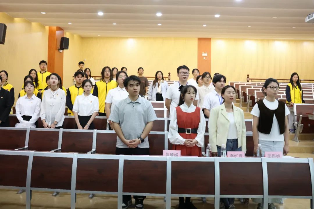 D:\我的文档\Desktop\承前启新,共赴新程|2025年校团委学生骨干换届大-2025年0月31日\11.png