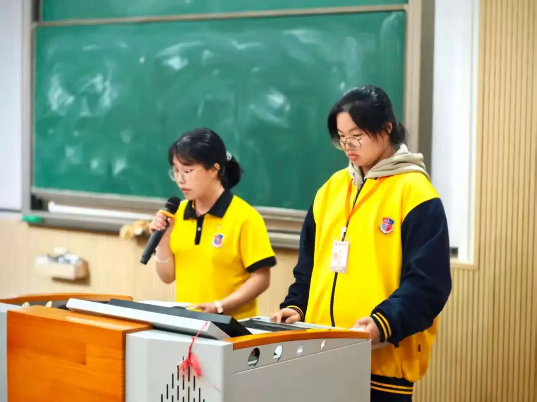 D:\我的文档\Desktop\深学细悟全会精神,挺膺担当时代使命-2025年12月10日\3.png