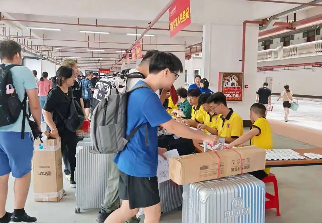 https://mmbiz.qpic.cn/sz_mmbiz_jpg/uZGh7nic6GzBibstrZDmoXpTpJrTLgqgrTBsRf7bwfricuGX6ljwdHRcfr8DZ00gu9oj6ZgLzk5WHraq8yKib7BMyg/640?wx_fmt=jpeg&from=appmsg