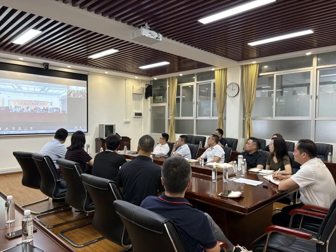 https://mmbiz.qpic.cn/mmbiz_jpg/5piafJ7acZ81x9pr06LgO5YDueXcshMCD3sASF95RtuwVxGicFNzAZfSxwl9GClwPGkQEc0pQJRjLvb9vwYuiayHf4NPysDtOuicz1dS9mGsrDE/640?wx_fmt=jpeg&from=appmsg