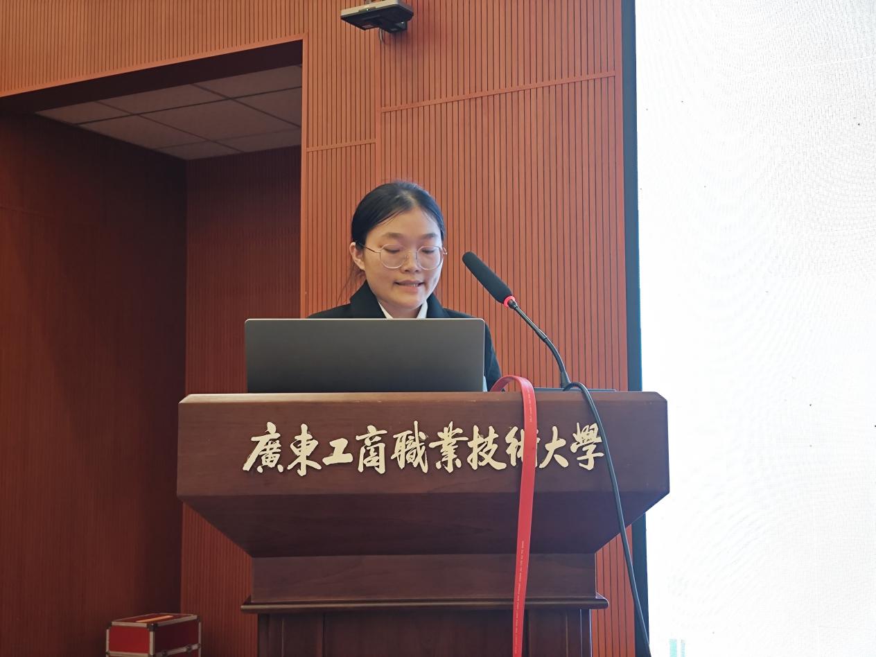 图为主席团候选人竞选演讲5